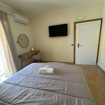La Casetta 2 *